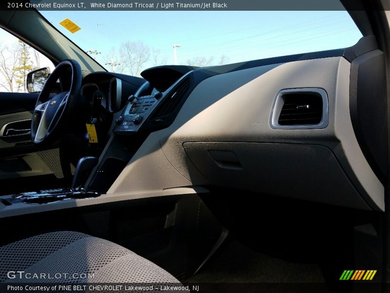 White Diamond Tricoat / Light Titanium/Jet Black 2014 Chevrolet Equinox LT