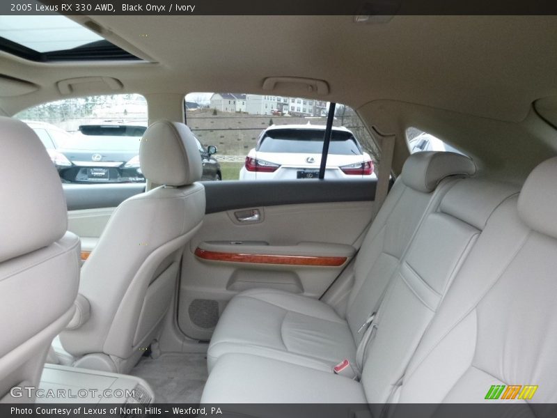 Black Onyx / Ivory 2005 Lexus RX 330 AWD