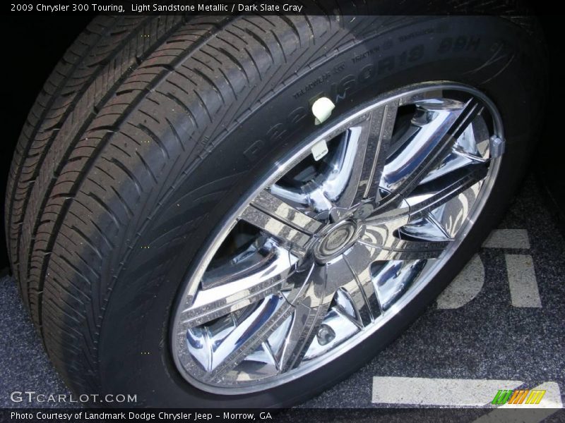 Light Sandstone Metallic / Dark Slate Gray 2009 Chrysler 300 Touring