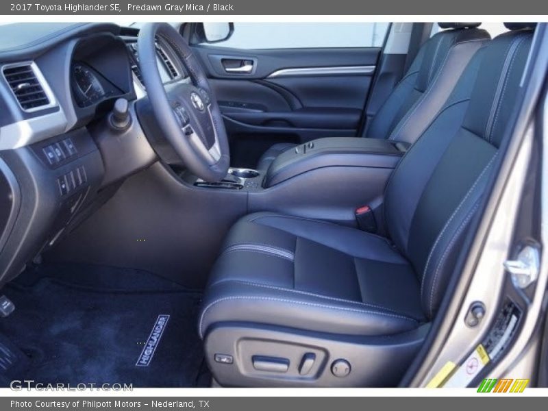 Predawn Gray Mica / Black 2017 Toyota Highlander SE