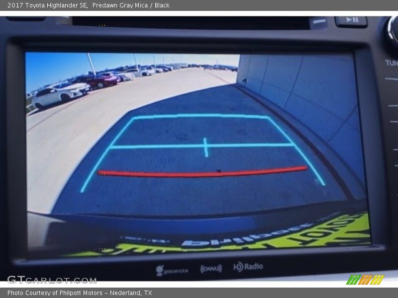 Predawn Gray Mica / Black 2017 Toyota Highlander SE