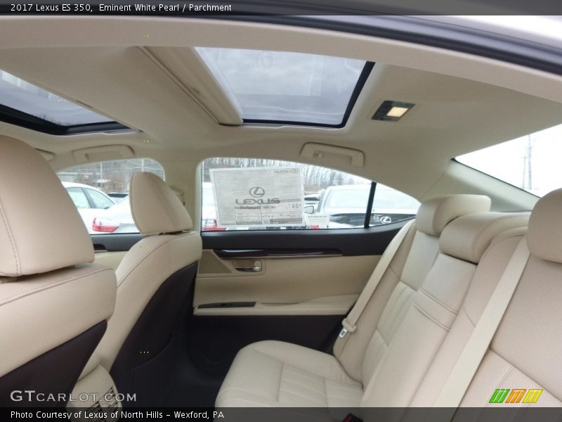 Eminent White Pearl / Parchment 2017 Lexus ES 350