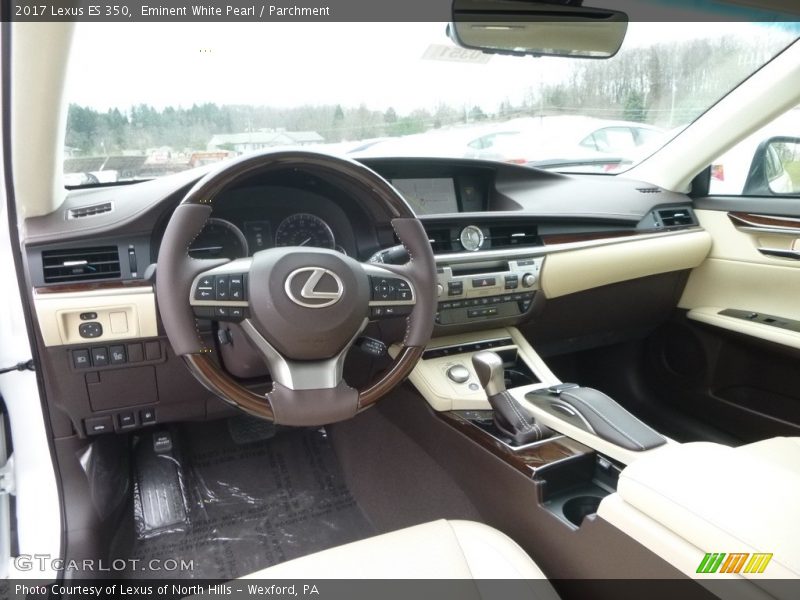 Eminent White Pearl / Parchment 2017 Lexus ES 350