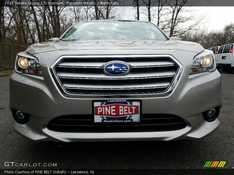 Tungsten Metallic / Warm Ivory 2017 Subaru Legacy 2.5i Premium