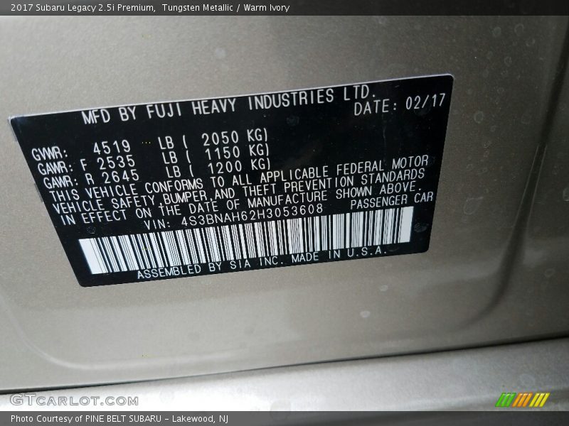 Tungsten Metallic / Warm Ivory 2017 Subaru Legacy 2.5i Premium