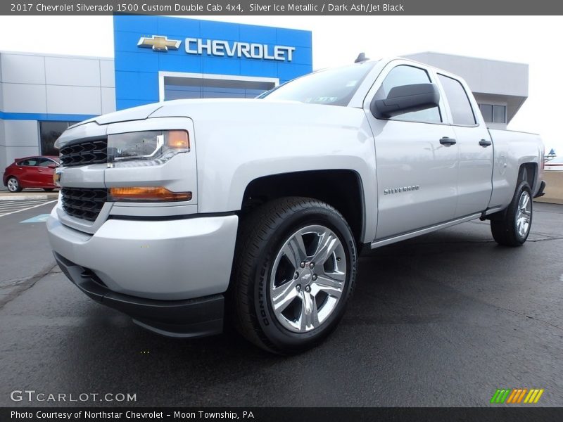 Silver Ice Metallic / Dark Ash/Jet Black 2017 Chevrolet Silverado 1500 Custom Double Cab 4x4