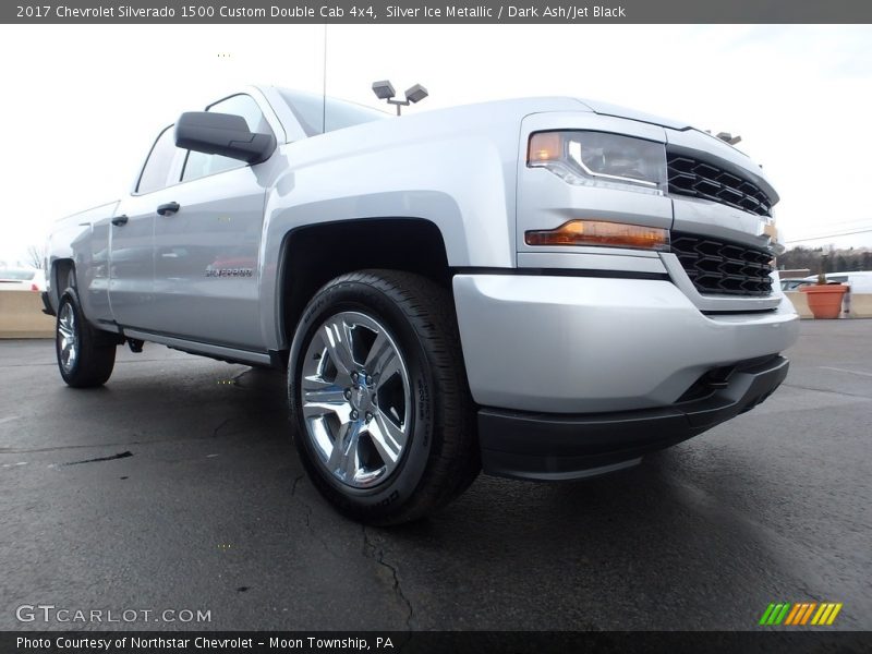 Silver Ice Metallic / Dark Ash/Jet Black 2017 Chevrolet Silverado 1500 Custom Double Cab 4x4
