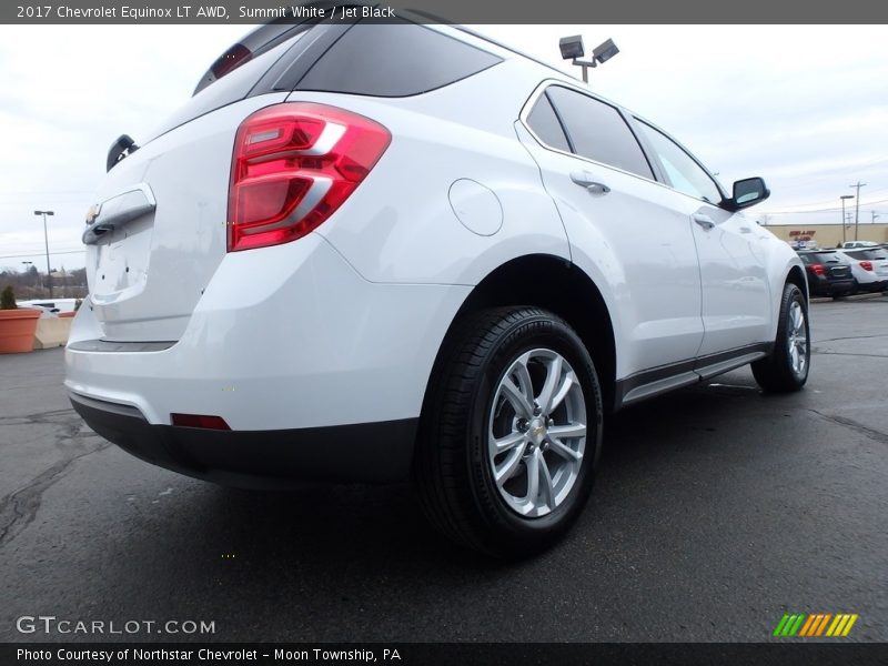 Summit White / Jet Black 2017 Chevrolet Equinox LT AWD