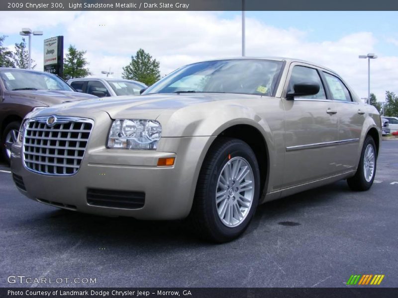 Light Sandstone Metallic / Dark Slate Gray 2009 Chrysler 300