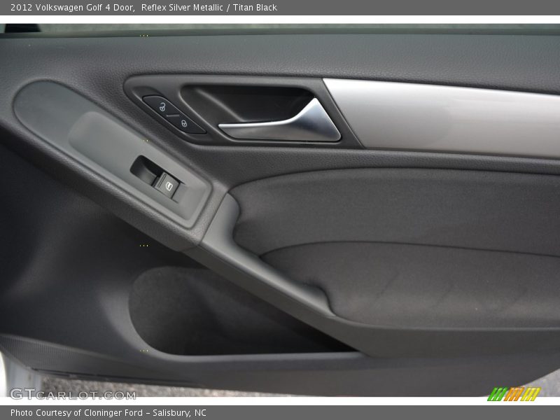 Reflex Silver Metallic / Titan Black 2012 Volkswagen Golf 4 Door