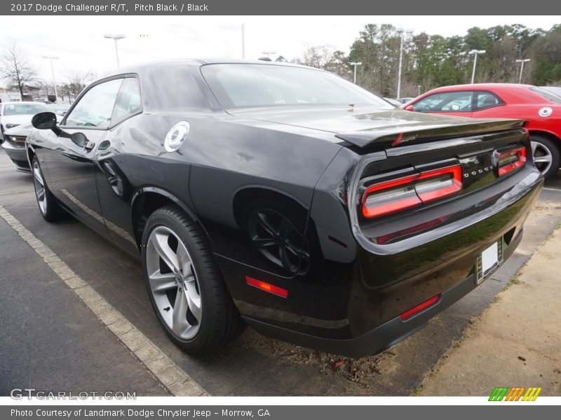 Pitch Black / Black 2017 Dodge Challenger R/T