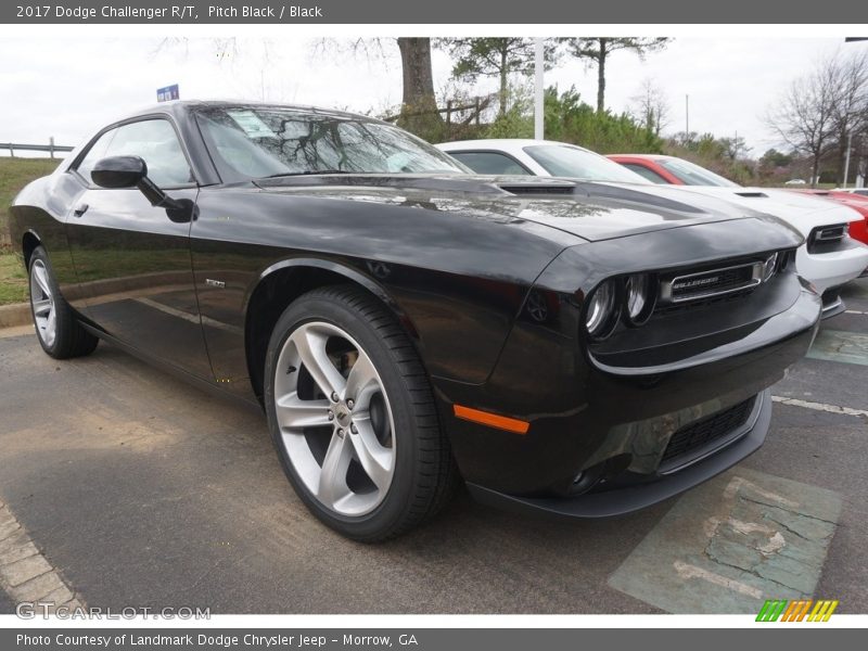 Pitch Black / Black 2017 Dodge Challenger R/T