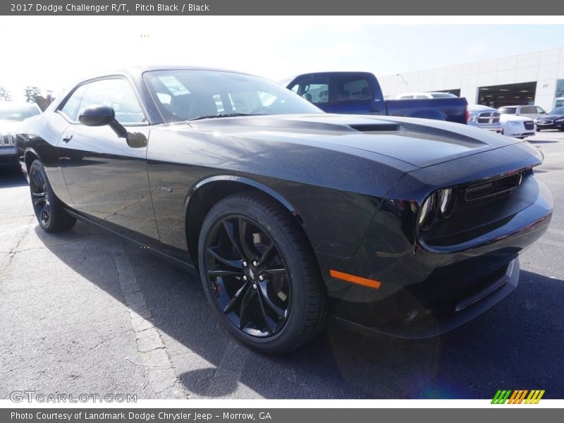 Pitch Black / Black 2017 Dodge Challenger R/T