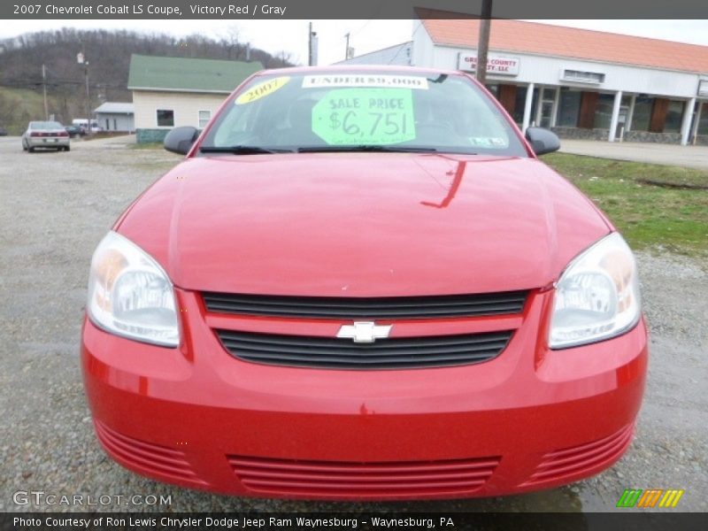 Victory Red / Gray 2007 Chevrolet Cobalt LS Coupe