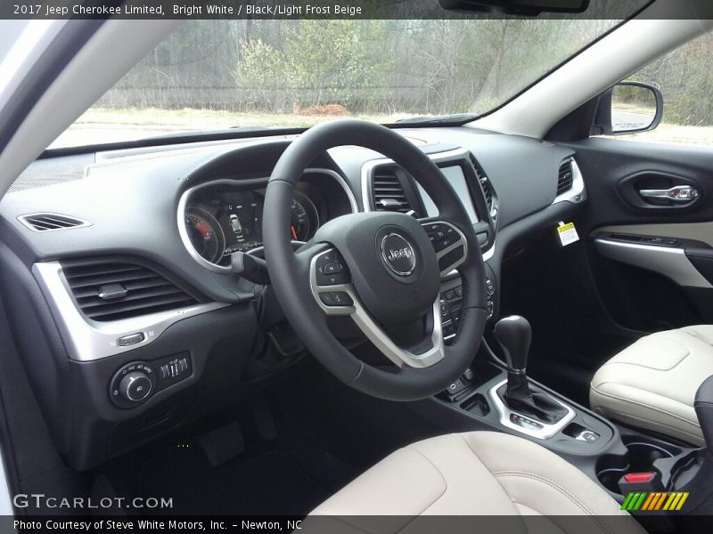 Bright White / Black/Light Frost Beige 2017 Jeep Cherokee Limited