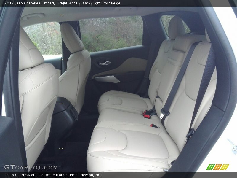 Bright White / Black/Light Frost Beige 2017 Jeep Cherokee Limited