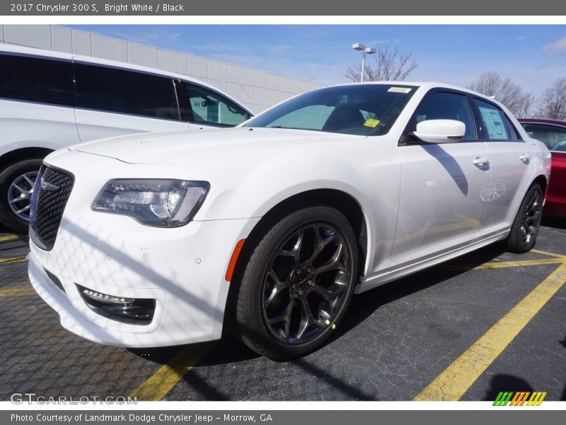 Bright White / Black 2017 Chrysler 300 S