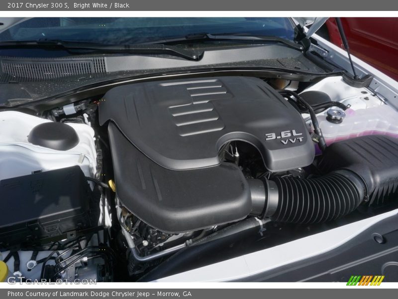Bright White / Black 2017 Chrysler 300 S