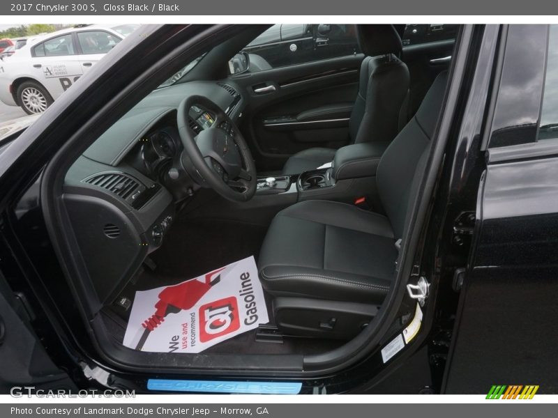 Gloss Black / Black 2017 Chrysler 300 S