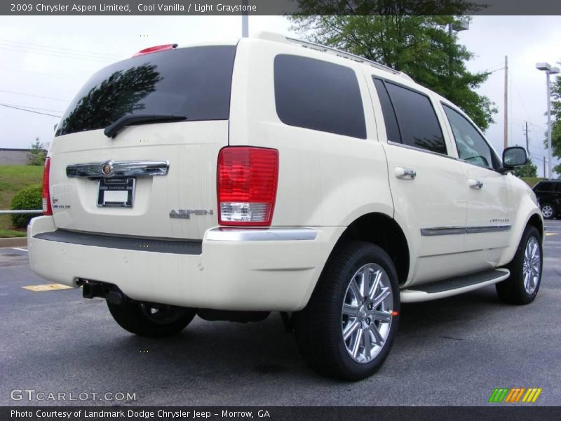 Cool Vanilla / Light Graystone 2009 Chrysler Aspen Limited