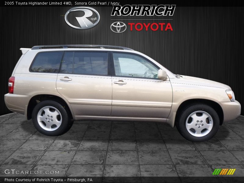 Sonora Gold Pearl / Ivory 2005 Toyota Highlander Limited 4WD
