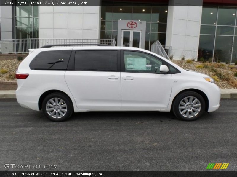Super White / Ash 2017 Toyota Sienna LE AWD