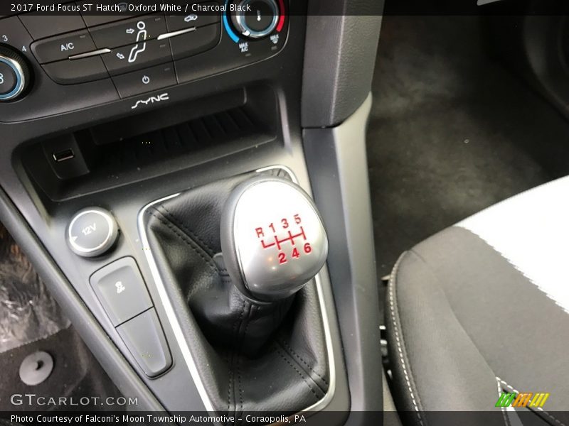  2017 Focus ST Hatch 6 Speed Manual Shifter