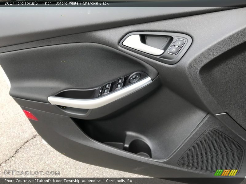 Door Panel of 2017 Focus ST Hatch