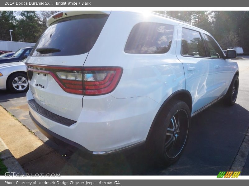 Bright White / Black 2014 Dodge Durango SXT