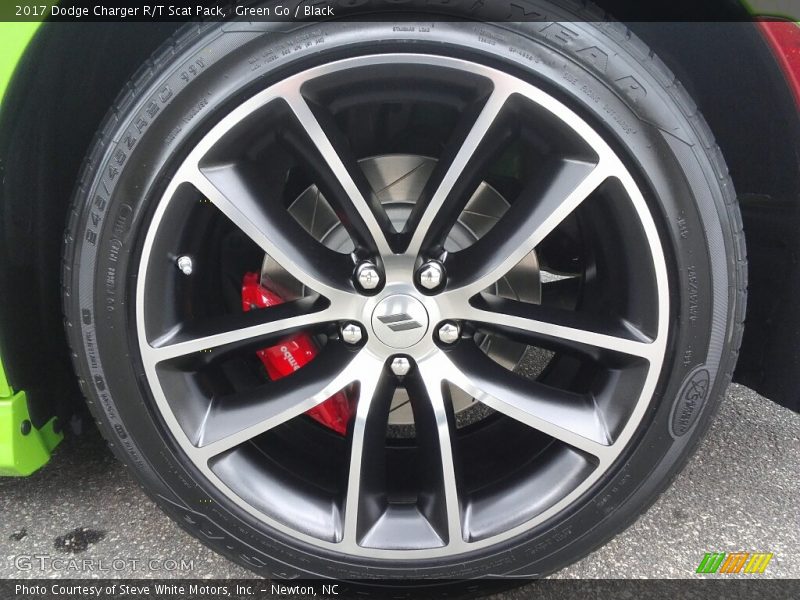 Green Go / Black 2017 Dodge Charger R/T Scat Pack