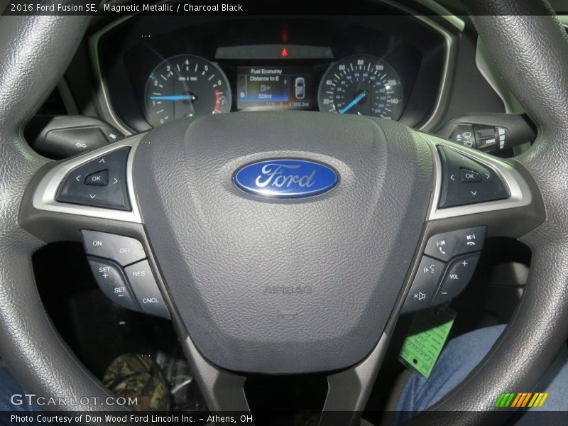 Magnetic Metallic / Charcoal Black 2016 Ford Fusion SE