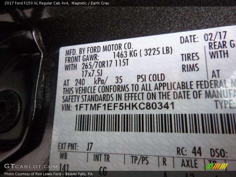 Magnetic / Earth Gray 2017 Ford F150 XL Regular Cab 4x4