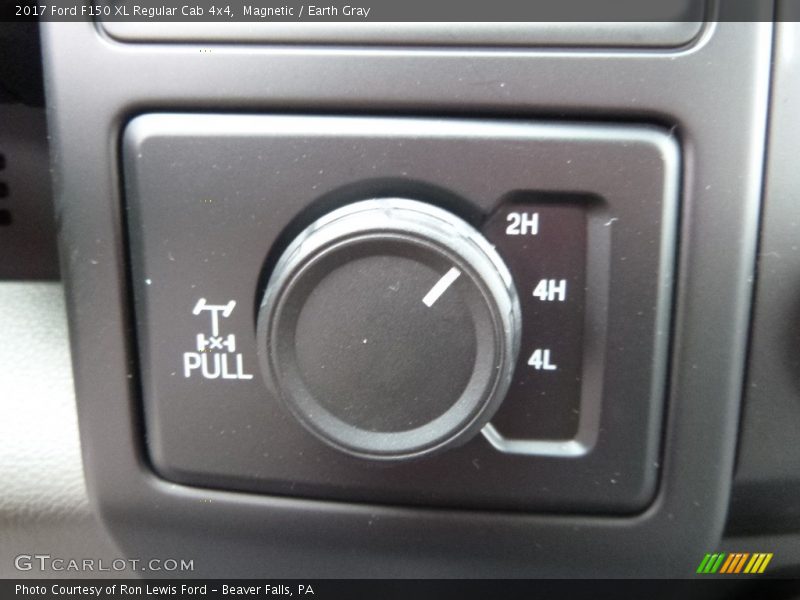 Magnetic / Earth Gray 2017 Ford F150 XL Regular Cab 4x4