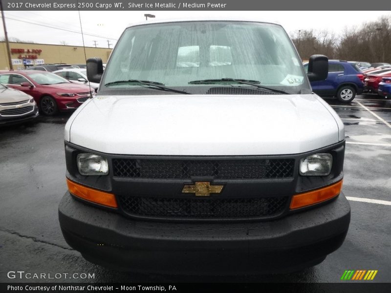 Silver Ice Metallic / Medium Pewter 2017 Chevrolet Express 2500 Cargo WT