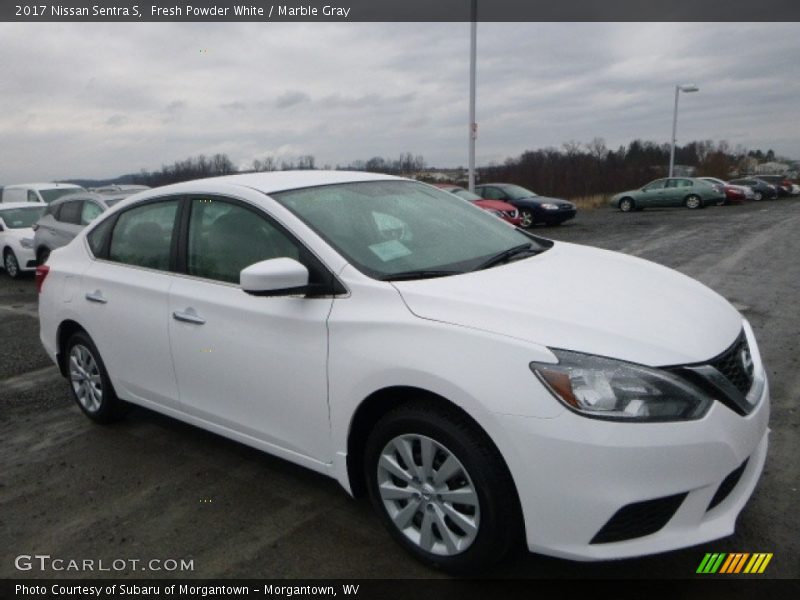Front 3/4 View of 2017 Sentra S