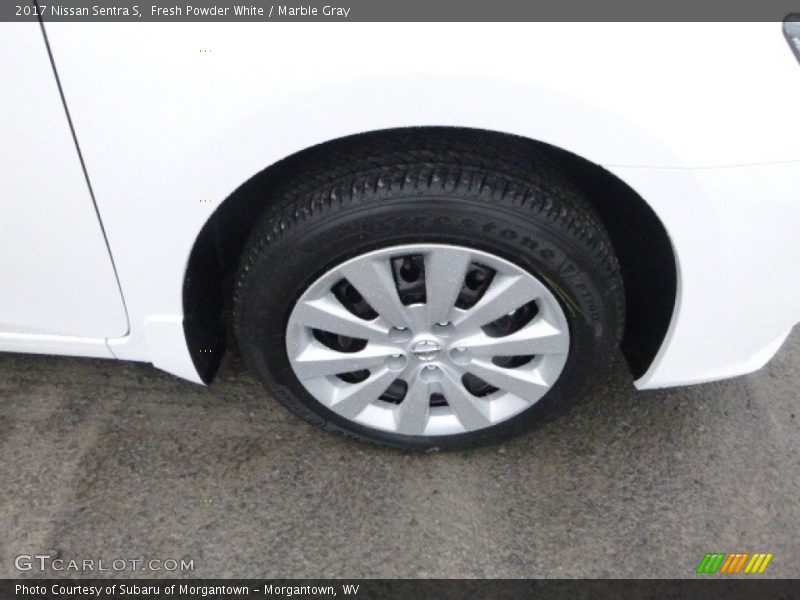 Fresh Powder White / Marble Gray 2017 Nissan Sentra S