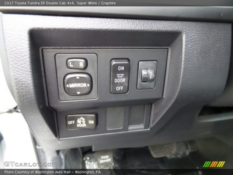 Super White / Graphite 2017 Toyota Tundra SR Double Cab 4x4