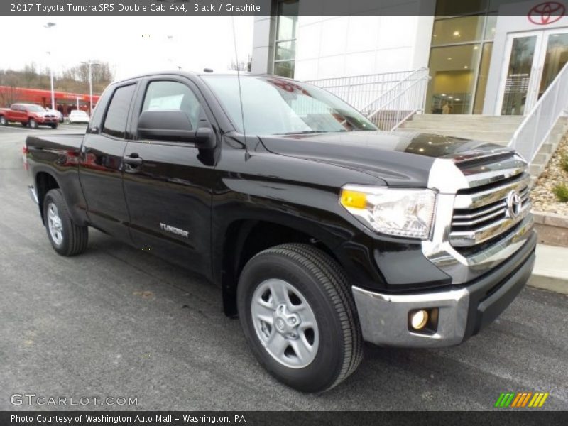 Black / Graphite 2017 Toyota Tundra SR5 Double Cab 4x4