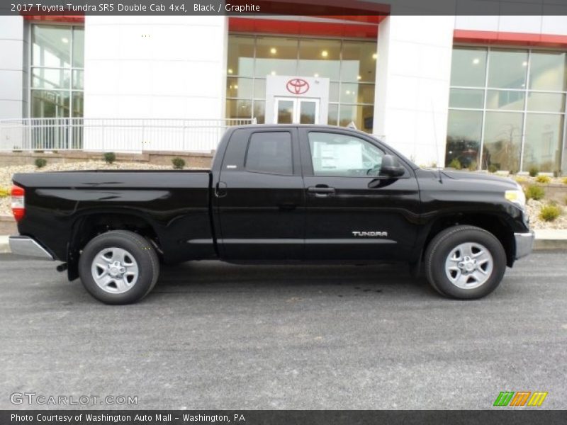 Black / Graphite 2017 Toyota Tundra SR5 Double Cab 4x4