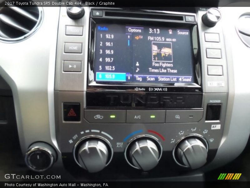 Black / Graphite 2017 Toyota Tundra SR5 Double Cab 4x4