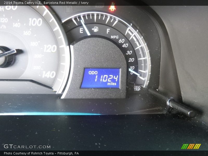 Barcelona Red Metallic / Ivory 2014 Toyota Camry XLE
