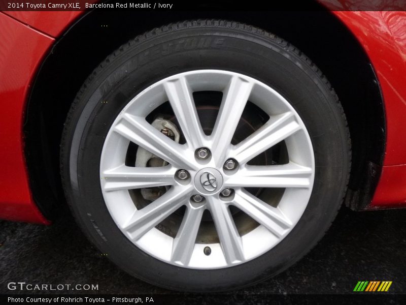 Barcelona Red Metallic / Ivory 2014 Toyota Camry XLE