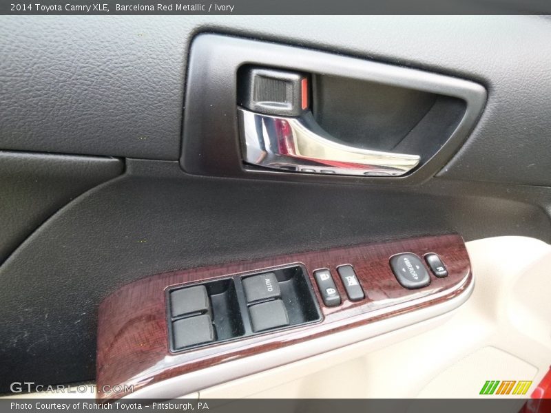 Barcelona Red Metallic / Ivory 2014 Toyota Camry XLE