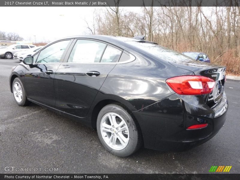 Mosaic Black Metallic / Jet Black 2017 Chevrolet Cruze LT
