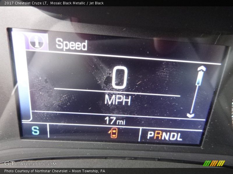 Mosaic Black Metallic / Jet Black 2017 Chevrolet Cruze LT