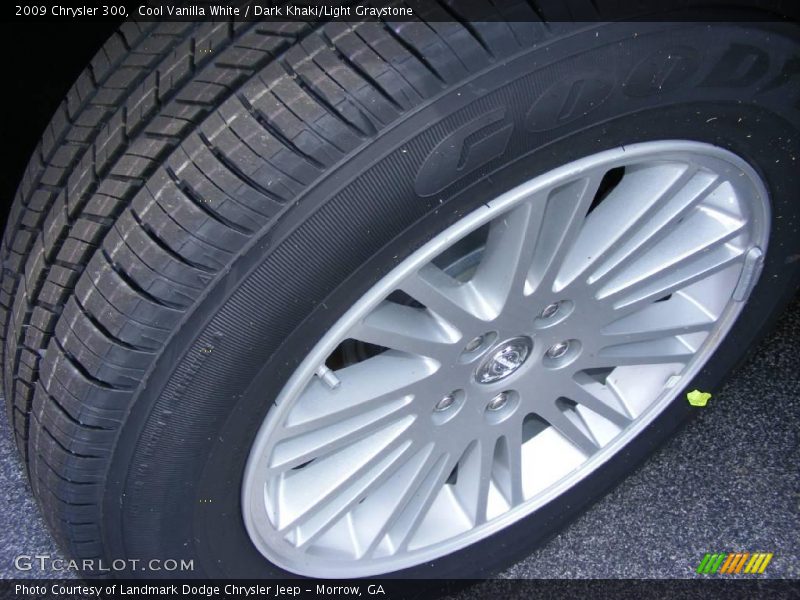 Cool Vanilla White / Dark Khaki/Light Graystone 2009 Chrysler 300