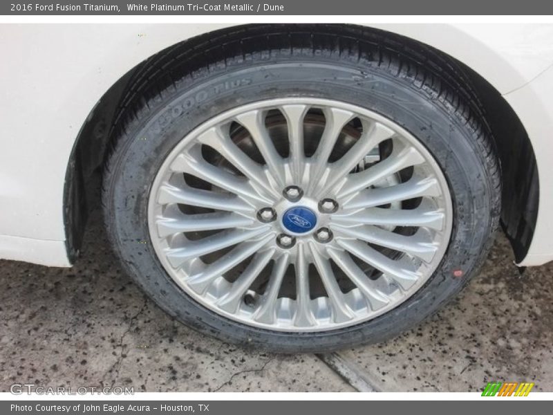 White Platinum Tri-Coat Metallic / Dune 2016 Ford Fusion Titanium