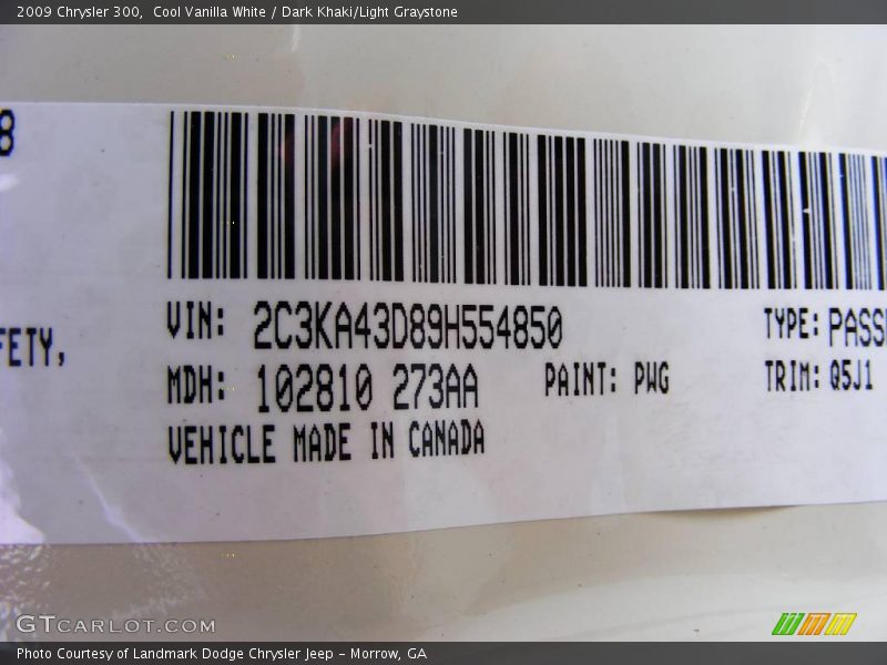 Cool Vanilla White / Dark Khaki/Light Graystone 2009 Chrysler 300