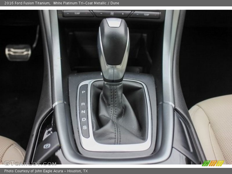 White Platinum Tri-Coat Metallic / Dune 2016 Ford Fusion Titanium