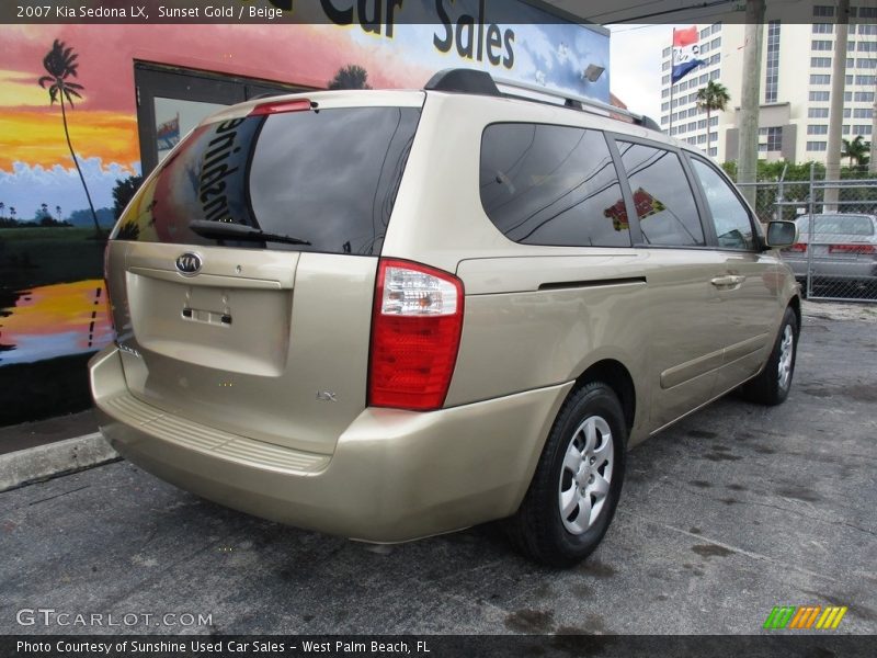 Sunset Gold / Beige 2007 Kia Sedona LX